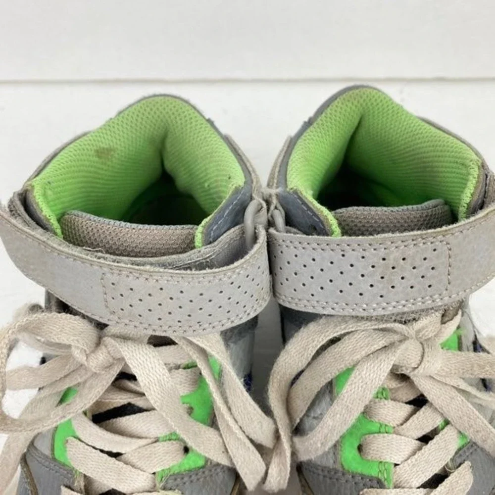 Nike Boy's Leather Gray Tie Sneakers Youth Sz 1.5